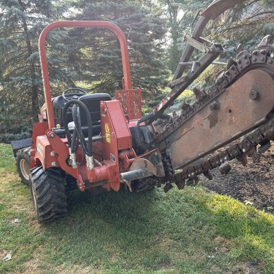   Ditchwitch   trencher Rt45