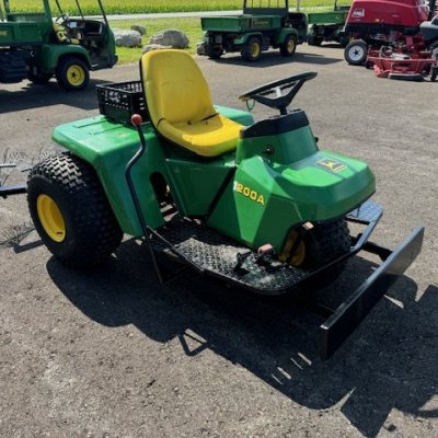   John Deere 1200A