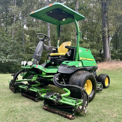  2015 John Deere 8700A Fairway Mower