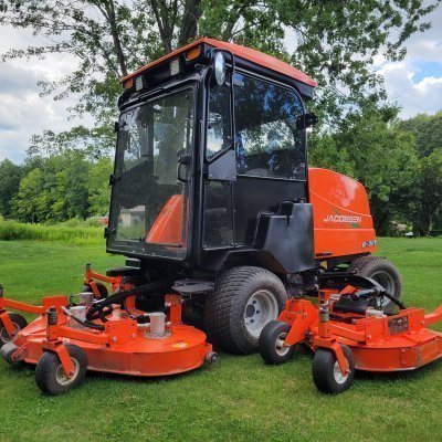  2015 Jacobsen R311T