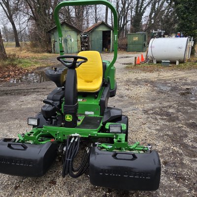  2016 John Deere 2500B