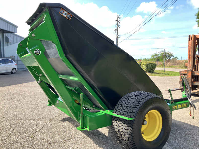 2017_John_Deer_TC125_Vac_Used_Sweeper_Vac_Statewide_Turf_Equipment_100V-0-7