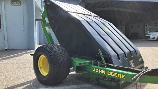 2017_John_Deer_TC125_Vac_Used_Sweeper_Vac_Statewide_Turf_Equipment_100V-0-8