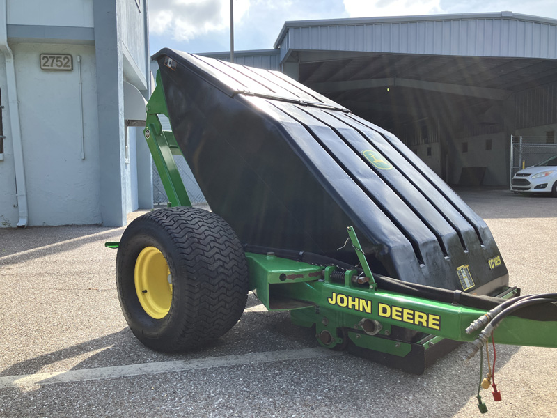 2017_John_Deer_TC125_Vac_Used_Sweeper_Vac_Statewide_Turf_Equipment_100V-0-8