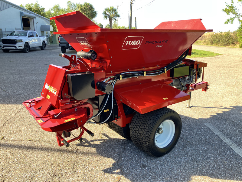 2020_Toro_ProPass_200_Used_Top_Dresser_Statewide_Turf_Equipment_700T-082-5