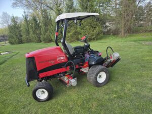 Toro 5010 fairway mower with brand new reels