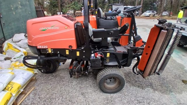 7617878736411944491-1