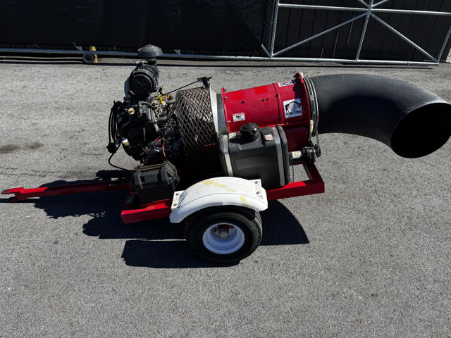 Buffalo-Turbine-Blower-Pull-Behind-4-640×480-1