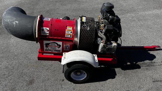 Buffalo-Turbine-Blower-Pull-Behind-5-640×480-1