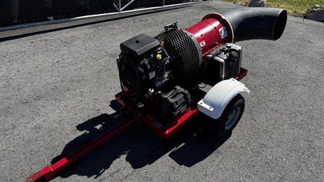 Buffalo-Turbine-Pull-Behind-Blower-2-640×480-1