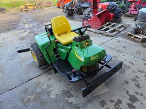 2020 John Deere 1200A