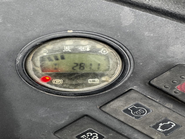 Jacobsen-AR722-Diesel-4WD-Contouring-Rotary-Mower-1-640×480-1