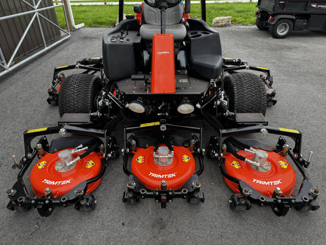 Jacobsen-AR722-Diesel-4WD-Contouring-Rotary-Mower-4-640×480-1