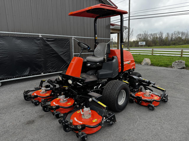 Jacobsen-AR722-Diesel-4WD-Contouring-Rotary-Mower-5-640×480-1
