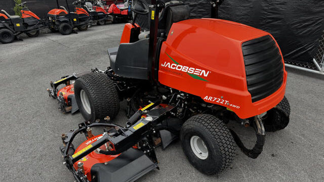 Jacobsen-AR722-Diesel-4WD-Contouring-Rotary-Mower-7-640×480-1