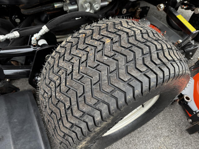 Jacobsen-AR722-Diesel-4WD-Contouring-Rotary-Mower-9-640×480-1