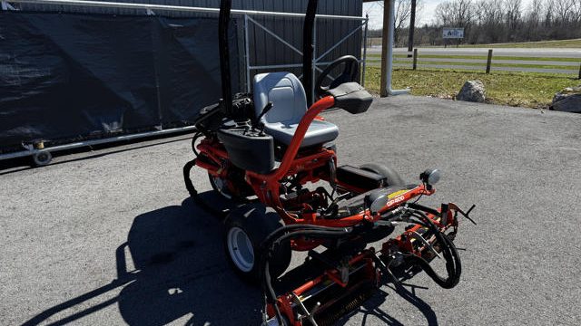 Jacobsen-GP400-Diesel-Greensmower-2-640×480-1