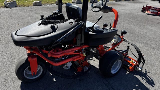 Jacobsen-GP400-Diesel-Greensmower-7-640×480-1