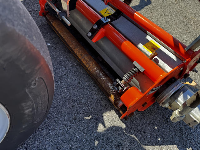 Jacobsen-GP400-Diesel-Greensmower-8-640×480-1