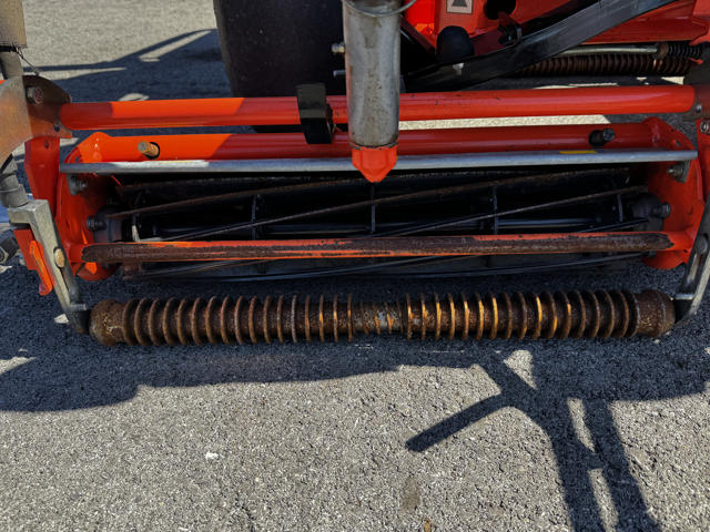 Jacobsen-GP400-Diesel-Greensmower-9-640×480-1