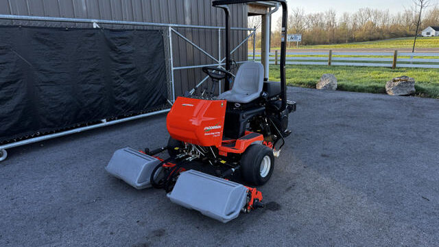 Jacobsen-Greensking-IV-Greens-Mower-2-640×480-1