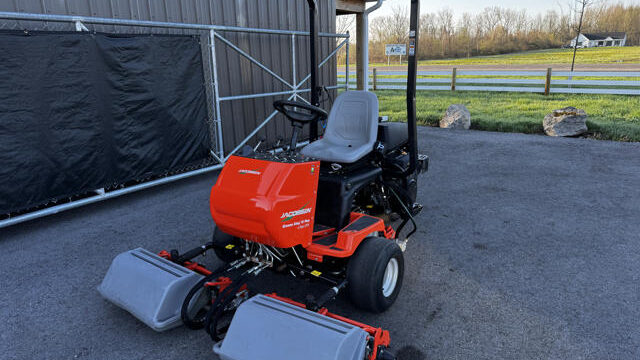Jacobsen-Greensking-IV-Greens-Mower-4-640×480-1