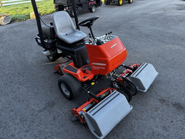 Jacobsen-Greensking-IV-Greens-Mower-8-640×480-1