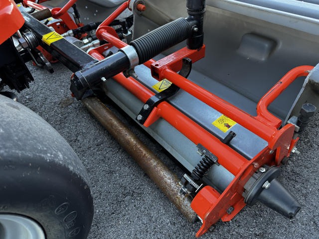 Jacobsen-Greensking-IV-Greens-Mower-9-640×480-1