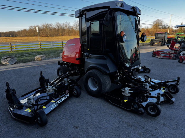 Jacobsen-HR800-16ft-Cab-Wide-Area-Mower-7-640×480-1