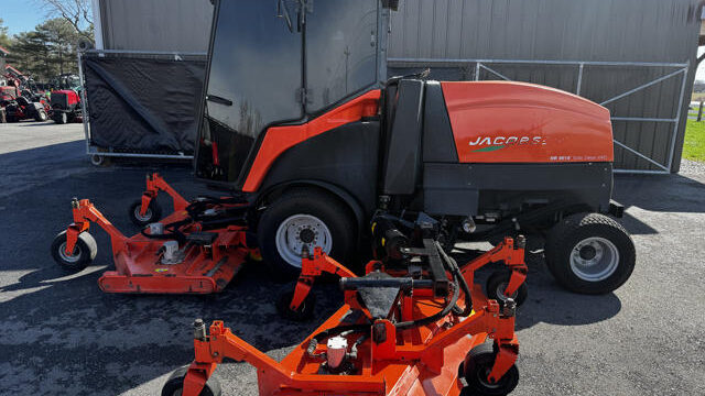 Jacobsen-HR9016-Diesel-4wd-Wide-Area-Mower-6-640×480-1