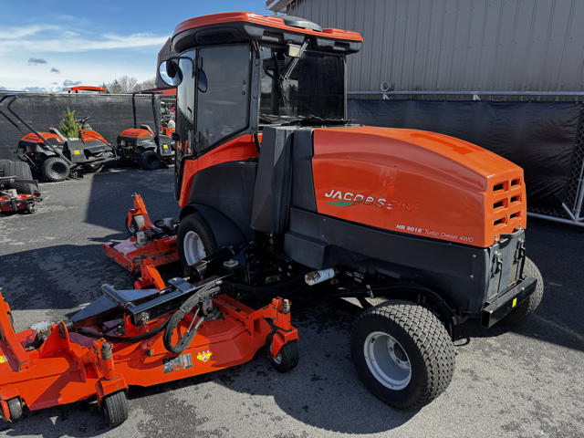 Jacobsen-HR9016-Diesel-4wd-Wide-Area-Mower-7-640×480-1