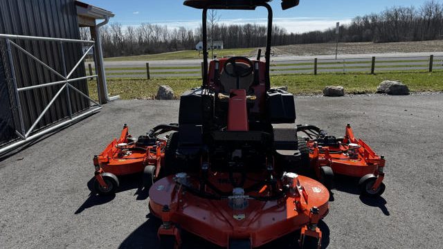 Jacobsen-R311T-AWD-Wide-Area-Mower-Diesel-3-640×480-1