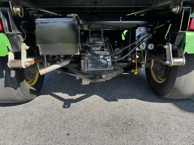 John-Deere-Gator-2030-Diesel-6-640×480-1