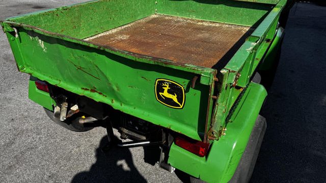John-Deere-Gator-2030-Diesel-7-640×480-1
