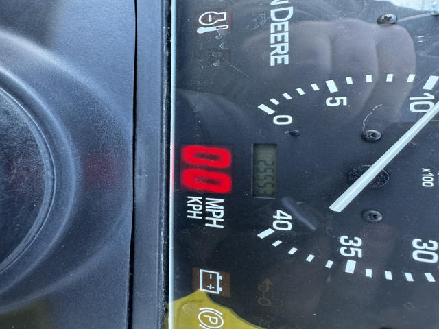 John-Deere-Gator-2030-Diesel-Utility-Vehicle-1-640×480-1