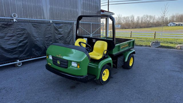 John-Deere-Gator-2030-Diesel-Utility-Vehicle-2-640×480-1