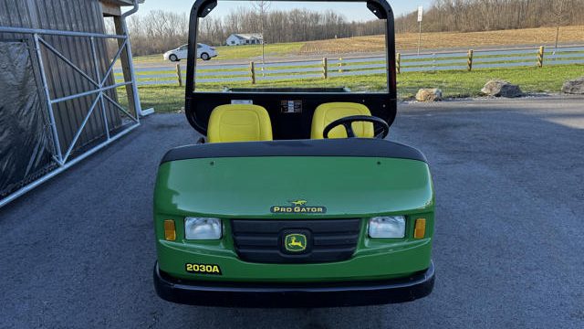 John-Deere-Gator-2030-Diesel-Utility-Vehicle-3-640×480-1