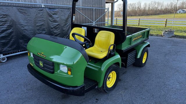 John-Deere-Gator-2030-Diesel-Utility-Vehicle-4-640×480-1