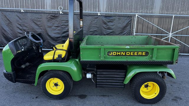 John-Deere-Gator-2030-Diesel-Utility-Vehicle-5-640×480-1