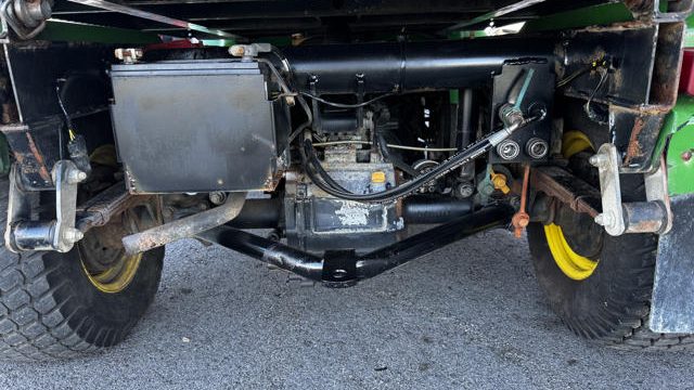 John-Deere-Gator-2030-Diesel-Utility-Vehicle-7-640×480-1