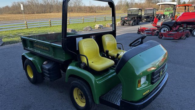 John-Deere-Gator-2030-Diesel-Utility-Vehicle-9-640×480-1