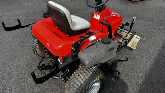 Smithco-Superstar-Bunker-Rake-7-640×480-1