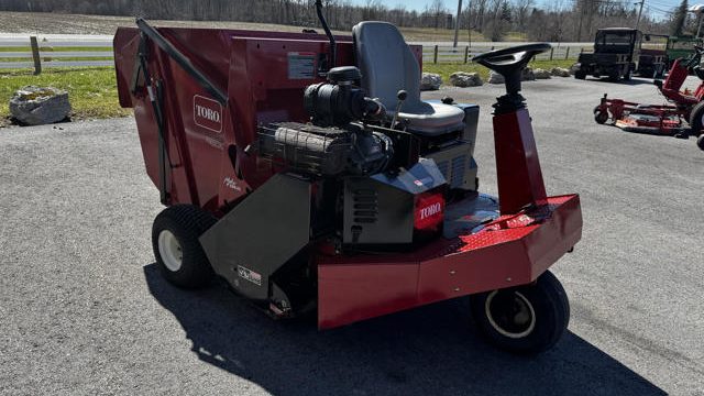 Toro-4800-Turf-Sweeper-1-640×480-1