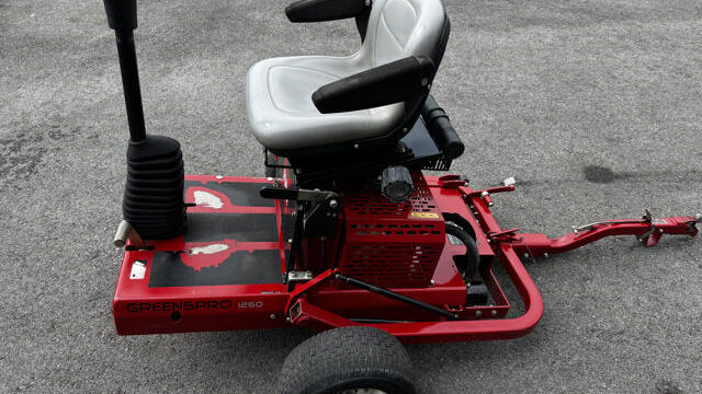 Toro-GreensPro-1260-Pull-Behind-Greens-Roller-5-640×480-1