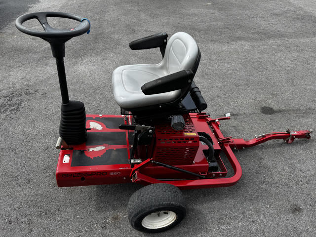 Toro-GreensPro-1260-Pull-Behind-Greens-Roller-6-640×480-1