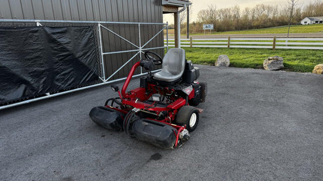 Toro-Greensmaster-3150-Greens-Mower-2-640×480-1