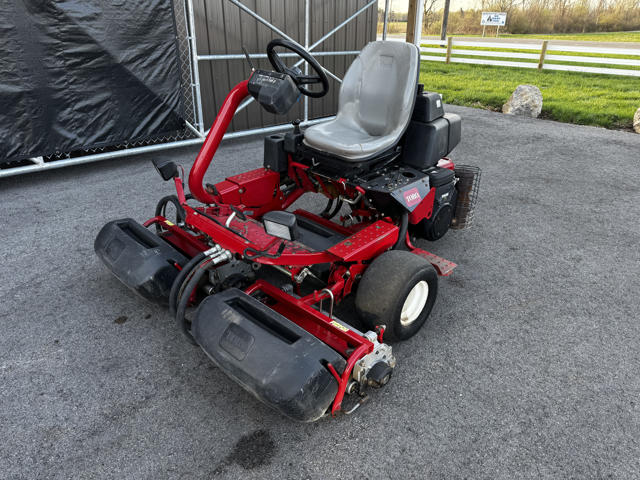 Toro-Greensmaster-3150-Greens-Mower-4-640×480-1