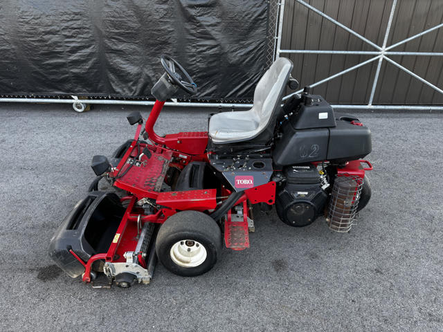 Toro-Greensmaster-3150-Greens-Mower-5-640×480-1