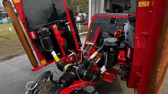 Toro-Groundsmaster-1200-Pull-Behind-PTO-Mower-3-640×480-1-1