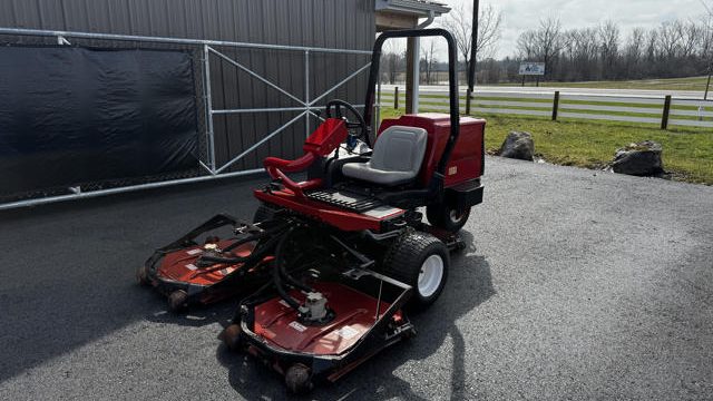 Toro-Groundsmaster-3500-Diesel-AWD-Rotary-Mower-2-640×480-1
